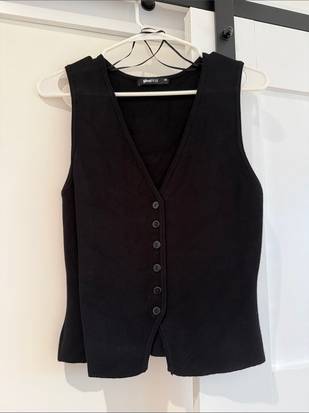 Gina Tricot Black Button-Front Knit Vest